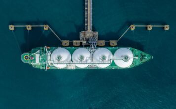 Ενεργειακές συμφωνίες με ισχυρό ελληνικό αποτύπωμα στη Διατλαντική Σύνοδο για το LNG – Σημαντική ώθηση στον Κάθετο Διάδρομο