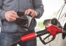 Καύσιμα: Απαγόρευση εξαγωγών ανακοίνωσε η Ουγγαρία, πλαφόν σε Κροατία, Νότια Κορέα και Ταϊλάνδη