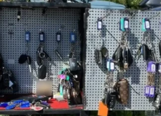 Βούλα: Έπαιρναν αμοιβή χωρίς απόδειξη για να παρκάρουν αυτοκίνητα… στον δρόμο