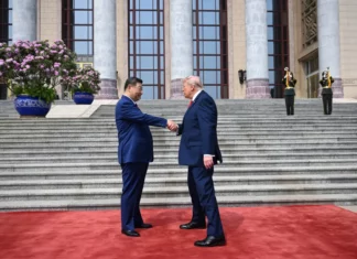 Επίσκεψη Τραμπ στην Κίνα: Μεγαλειώδης υποδοχή και στο βάθος… εμπορικές συμφωνίες
