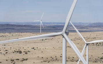 ΗΠΑ: Σε λειτουργία το μεγαλύτερο αιολικό πάρκο, αν και ο κλάδος είναι σε κρίσιμη καμπή