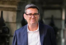 Βρετανία: Νέος ηγέτης των Εργατικών ο Άντι Μπέρναμ – Οι πρώτες δηλώσεις του