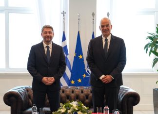 Συνάντηση Δένδια – Ανδρουλάκη: Για ζητήματα άμυνας και την Ατζέντα 2030 ενημερώθηκε ο πρόεδρος του ΠΑΣΟΚ