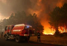 Γαλλία: Εκκενώνεται η χερσόνησος Καπ Φερέ λόγω της ανεξέλεγκτης πυρκαγιάς