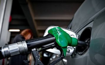 Πετρέλαιο κίνησης: Παρατείνεται και τον Σεπτέμβριο η επιδότηση των 10 λεπτών ανά λίτρο