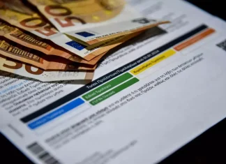 Κοινωνικό Οικιακό Τιμολόγιο: Αντίστροφη μέτρηση για τις αιτήσεις – Δείτε αν δικαιούστε φθηνότερο ρεύμα