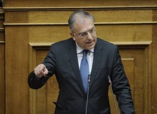 Πηγές ΥΠΑΝ: Μειώσεις τιμών 7% σε 850 προϊόντα – Έμφαση στην αγορά σχολικών