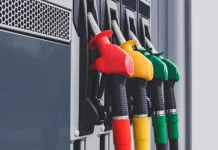 Βενζίνη και diesel σε υψηλά επίπεδα – Οι τιμές σε Αττική, νησιά και επαρχία