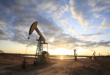 Πετρέλαιο: Πάνω από τα 95 δολάρια το Brent μετά τη νέα ανάφλεξη ΗΠΑ–Ιράν